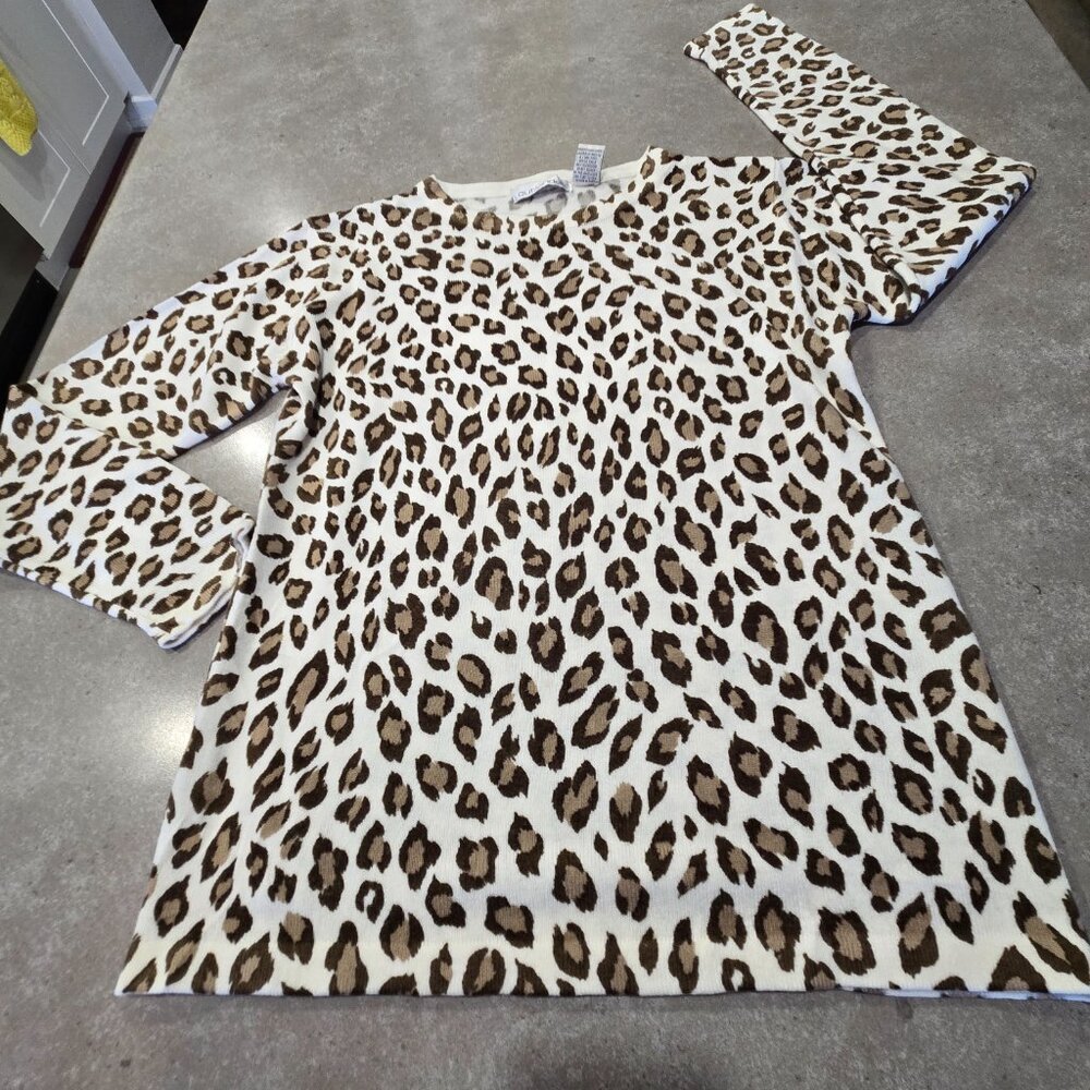 OUTLANDER Women's Leopard Print Long Sleeves Knit Sweater - Cream/Brown - S/P